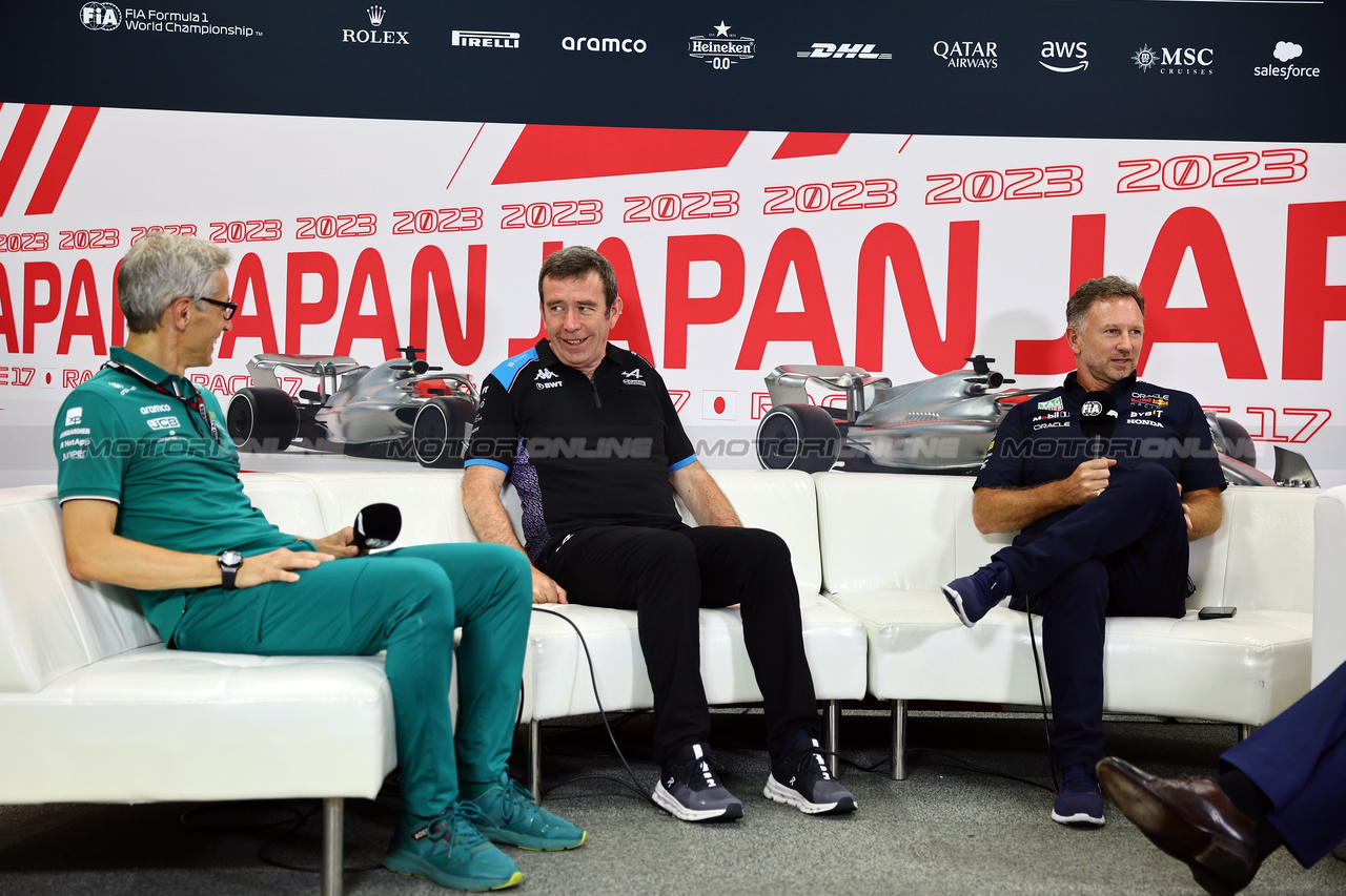 GP GIAPPONE, (L to R): Mike Krack (LUX) Aston Martin F1 Team, Team Principal; Bruno Famin (FRA) Alpine Motorsports Vice President; e Christian Horner (GBR) Red Bull Racing Team Principal, in the FIA Press Conference.

22.09.2023. Formula 1 World Championship, Rd 17, Japanese Grand Prix, Suzuka, Japan, Practice Day.

- www.xpbimages.com, EMail: requests@xpbimages.com © Copyright: Batchelor / XPB Images