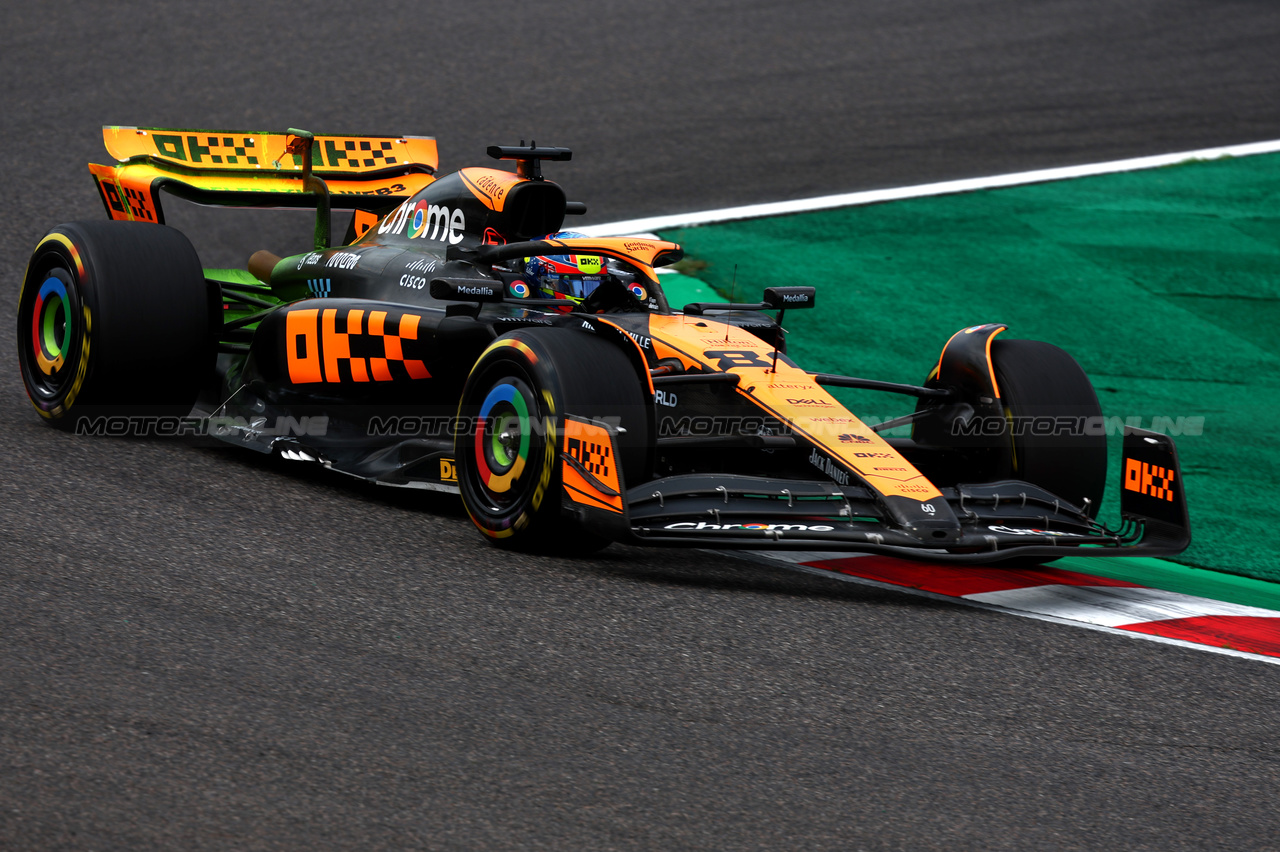 GP GIAPPONE, Oscar Piastri (AUS), McLaren 
22.09.2023. Formula 1 World Championship, Rd 17, Japanese Grand Prix, Suzuka, Japan, Practice Day.
- www.xpbimages.com, EMail: requests@xpbimages.com © Copyright: Charniaux / XPB Images