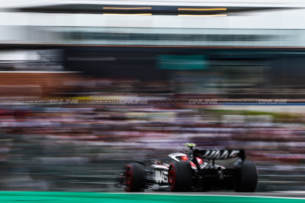GP GIAPPONE, Nico Hulkenberg (GER), Haas F1 Team 
22.09.2023. Formula 1 World Championship, Rd 17, Japanese Grand Prix, Suzuka, Japan, Practice Day.
- www.xpbimages.com, EMail: requests@xpbimages.com © Copyright: Charniaux / XPB Images