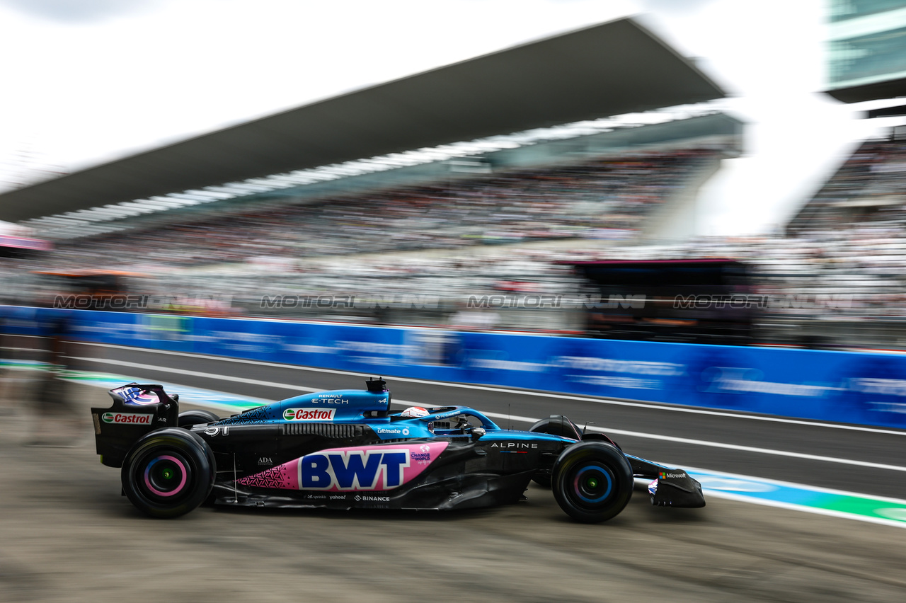 GP GIAPPONE, Esteban Ocon (FRA), Alpine F1 Team 
22.09.2023. Formula 1 World Championship, Rd 17, Japanese Grand Prix, Suzuka, Japan, Practice Day.
- www.xpbimages.com, EMail: requests@xpbimages.com © Copyright: Charniaux / XPB Images
