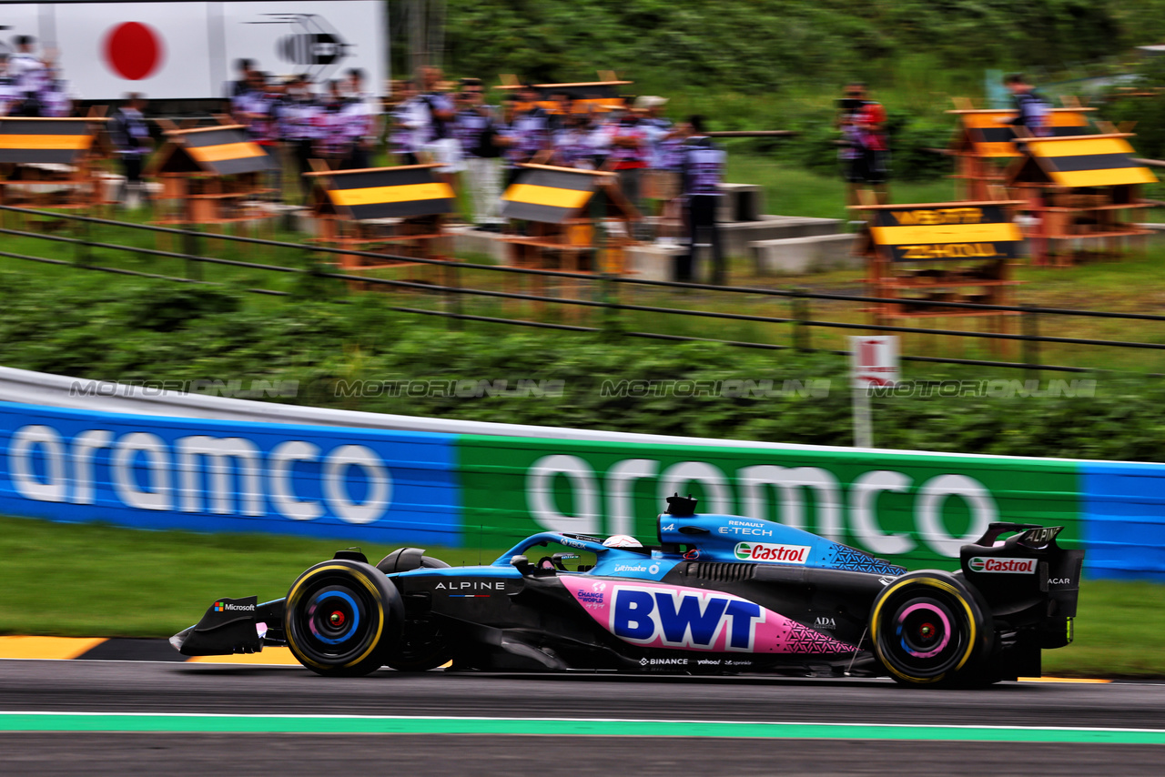 GP GIAPPONE, Esteban Ocon (FRA) Alpine F1 Team A523.

22.09.2023. Formula 1 World Championship, Rd 17, Japanese Grand Prix, Suzuka, Japan, Practice Day.

- www.xpbimages.com, EMail: requests@xpbimages.com © Copyright: Batchelor / XPB Images