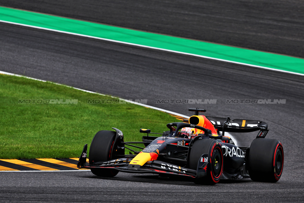 GP GIAPPONE, Max Verstappen (NLD) Red Bull Racing RB19.

22.09.2023. Formula 1 World Championship, Rd 17, Japanese Grand Prix, Suzuka, Japan, Practice Day.

- www.xpbimages.com, EMail: requests@xpbimages.com © Copyright: Batchelor / XPB Images