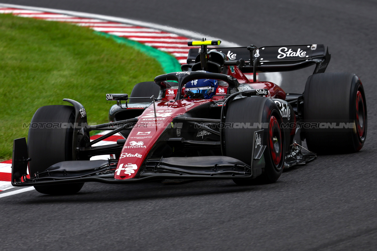 GP GIAPPONE, Guanyu Zhou (CHI), Alfa Romeo Racing 
22.09.2023. Formula 1 World Championship, Rd 17, Japanese Grand Prix, Suzuka, Japan, Practice Day.
- www.xpbimages.com, EMail: requests@xpbimages.com © Copyright: Charniaux / XPB Images
