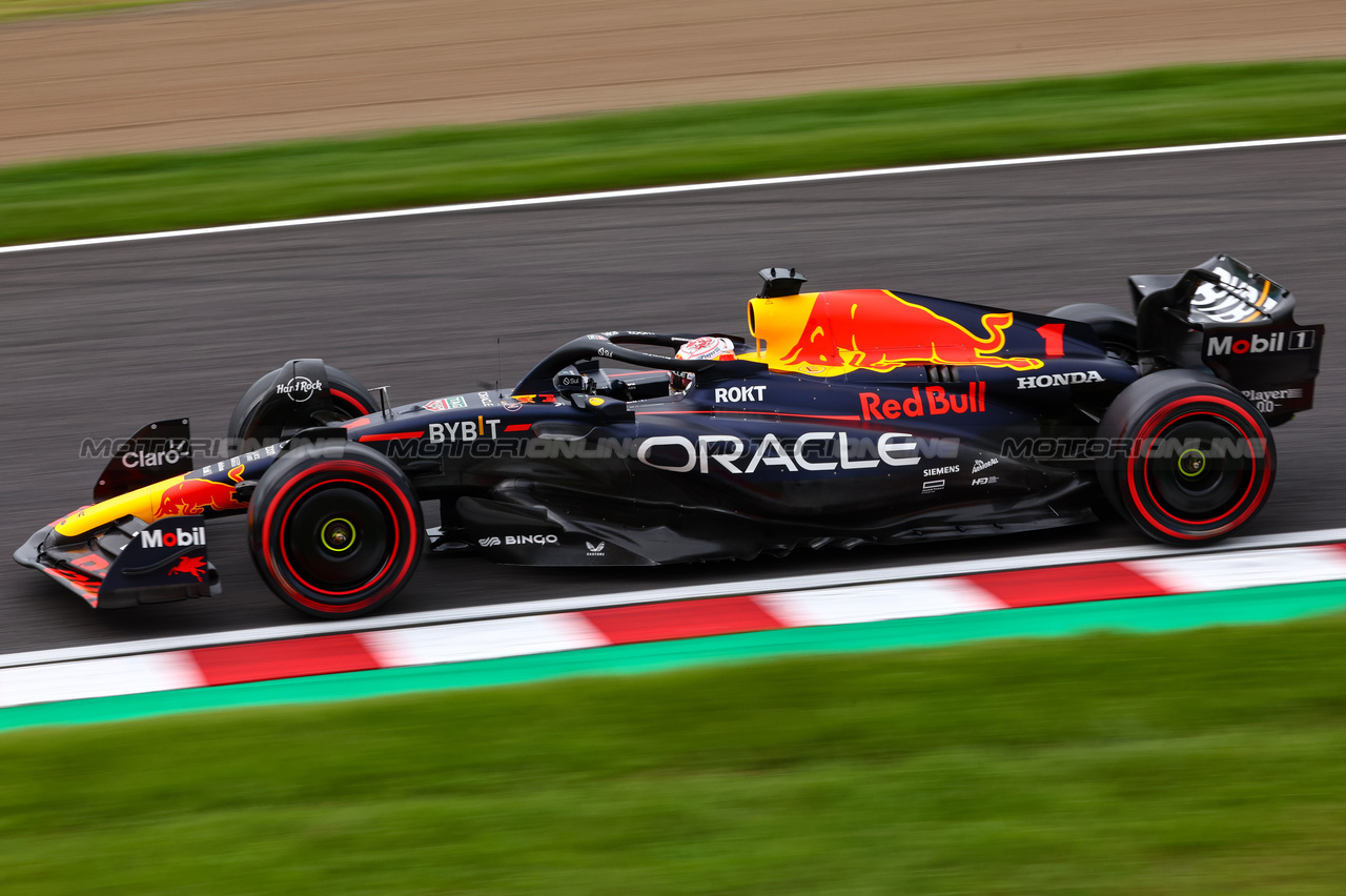 GP GIAPPONE, Max Verstappen (NLD), Red Bull Racing 
22.09.2023. Formula 1 World Championship, Rd 17, Japanese Grand Prix, Suzuka, Japan, Practice Day.
- www.xpbimages.com, EMail: requests@xpbimages.com © Copyright: Charniaux / XPB Images