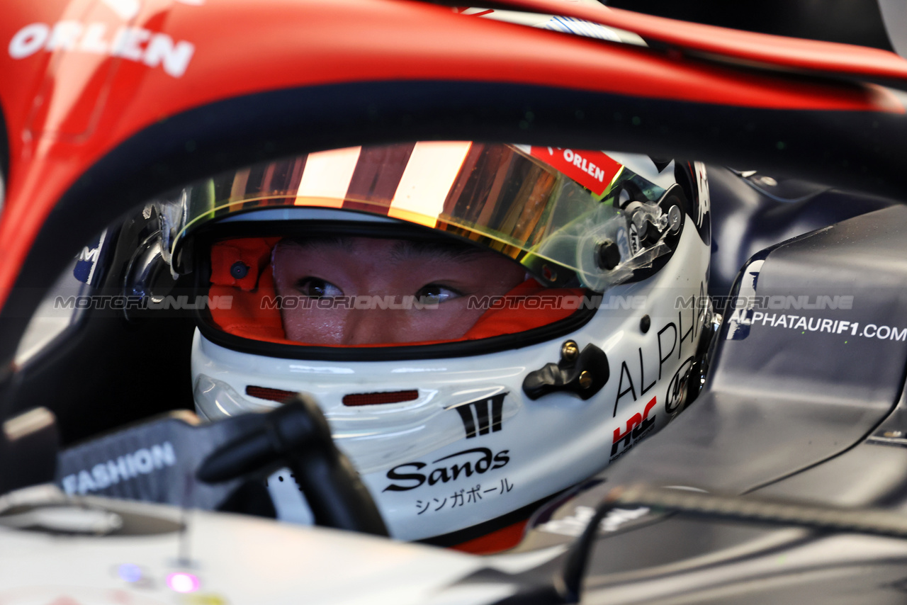 GP GIAPPONE, Yuki Tsunoda (JPN) AlphaTauri AT04.

22.09.2023. Formula 1 World Championship, Rd 17, Japanese Grand Prix, Suzuka, Japan, Practice Day.

- www.xpbimages.com, EMail: requests@xpbimages.com © Copyright: Moy / XPB Images