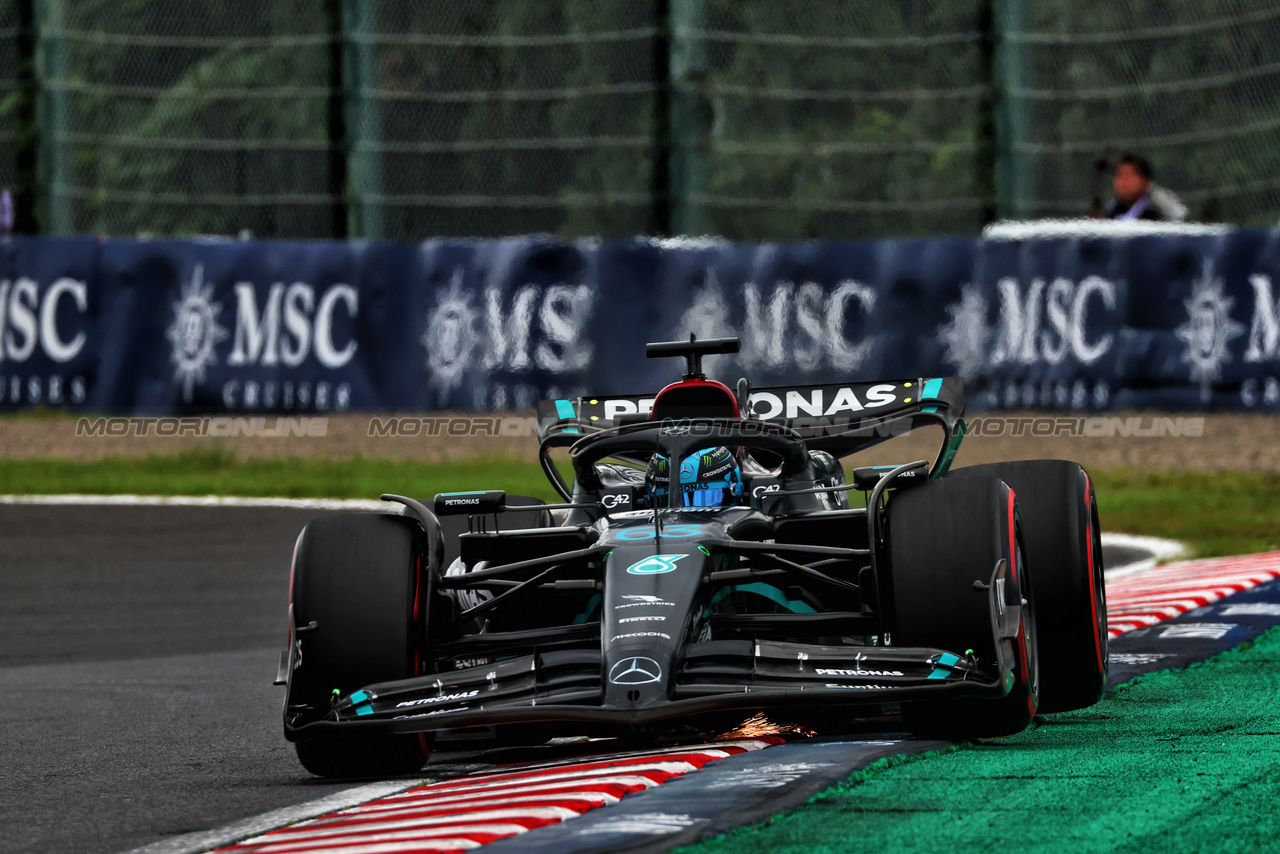 GP GIAPPONE, 

George Russell (GBR) Mercedes AMG F1 W14.

22.09.2023. Formula 1 World Championship, Rd 17, Japanese Grand Prix, Suzuka, Japan, Practice Day.

 - www.xpbimages.com, EMail: requests@xpbimages.com © Copyright: Coates / XPB Images