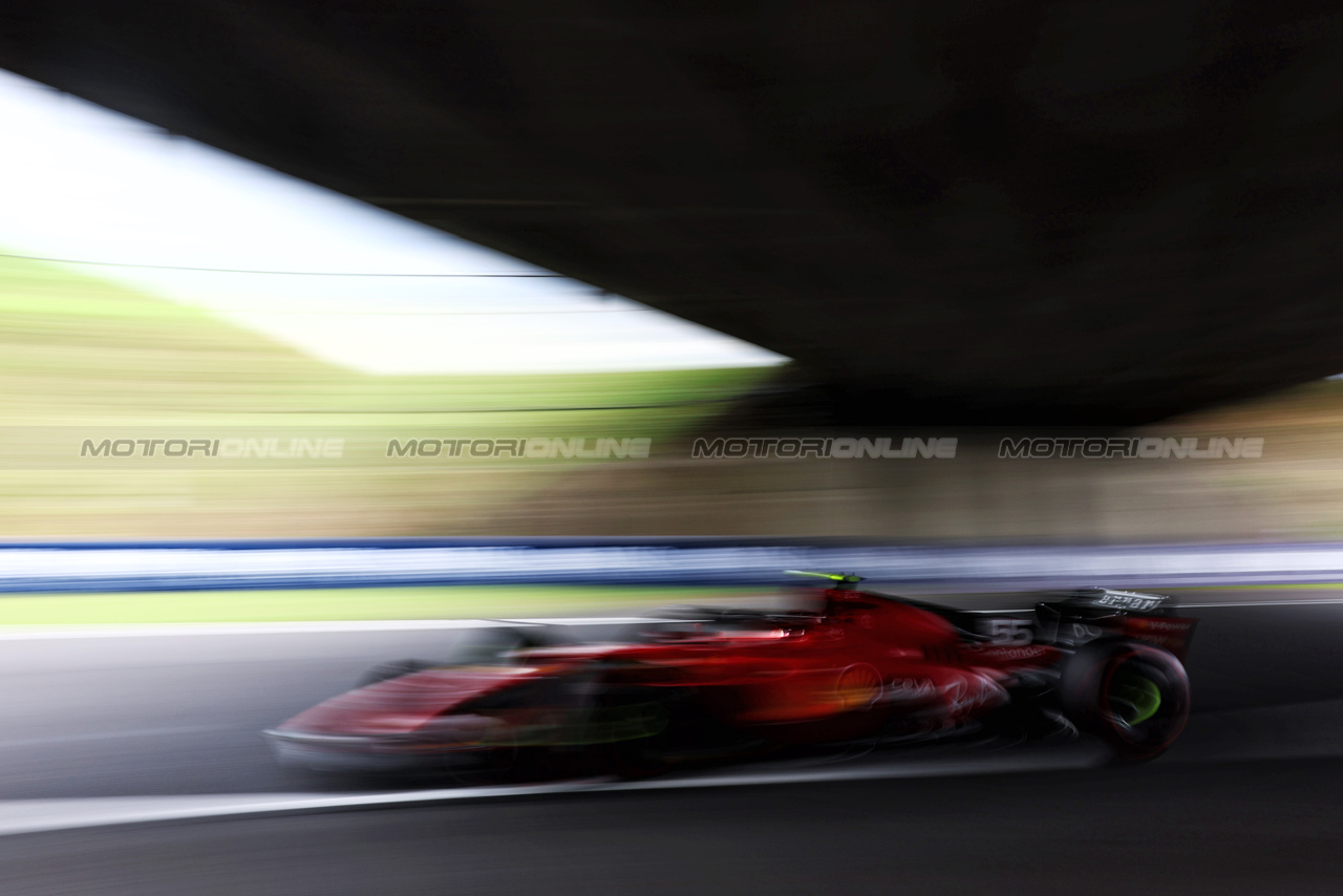 GP GIAPPONE, Carlos Sainz Jr (ESP) Ferrari SF-23.

22.09.2023. Formula 1 World Championship, Rd 17, Japanese Grand Prix, Suzuka, Japan, Practice Day.

 - www.xpbimages.com, EMail: requests@xpbimages.com © Copyright: Coates / XPB Images