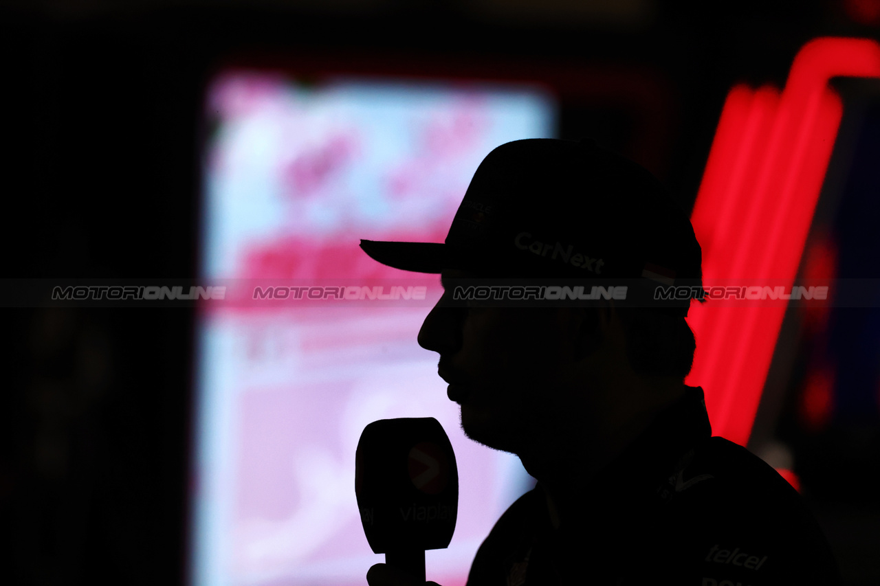 GP GIAPPONE, Max Verstappen (NLD) Red Bull Racing.

22.09.2023. Formula 1 World Championship, Rd 17, Japanese Grand Prix, Suzuka, Japan, Practice Day.

- www.xpbimages.com, EMail: requests@xpbimages.com © Copyright: Moy / XPB Images