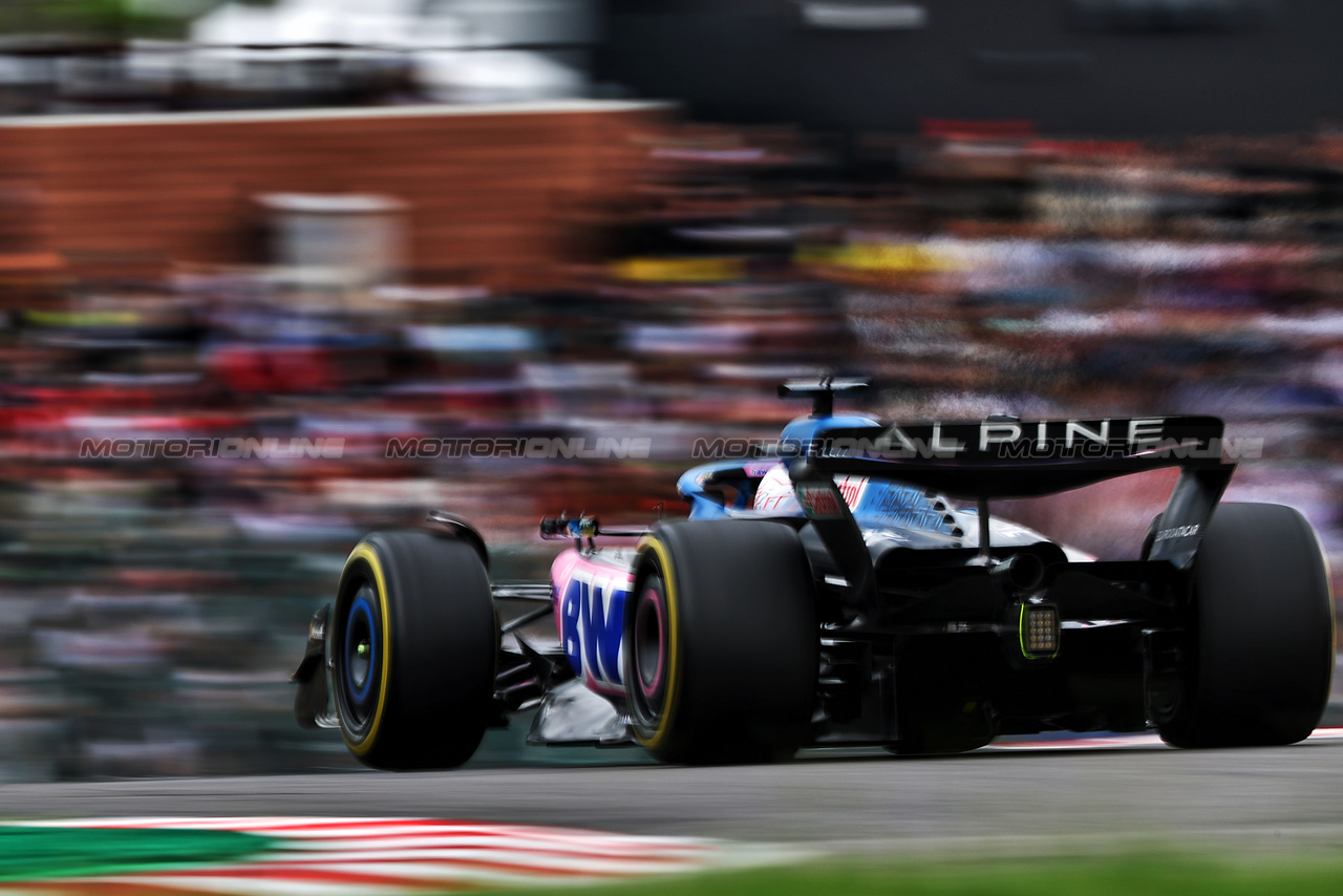 GP GIAPPONE, Esteban Ocon (FRA) Alpine F1 Team A523.

Formula 1 World Championship, Rd 17, Japanese Grand Prix, Venerdi' 22nd September 2023. Suzuka, Japan.

22.09.2023. Formula 1 World Championship, Rd 17, Japanese Grand Prix, Suzuka, Japan, Practice Day.

 - www.xpbimages.com, EMail: requests@xpbimages.com © Copyright: Coates / XPB Images