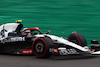 GP GIAPPONE, Yuki Tsunoda (JPN) AlphaTauri AT04.
22.09.2023. Formula 1 World Championship, Rd 17, Japanese Grand Prix, Suzuka, Japan, Practice Day.
 - www.xpbimages.com, EMail: requests@xpbimages.com © Copyright: Coates / XPB Images