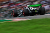 GP GIAPPONE, Liam Lawson (NZL) AlphaTauri AT04.
22.09.2023. Formula 1 World Championship, Rd 17, Japanese Grand Prix, Suzuka, Japan, Practice Day.
 - www.xpbimages.com, EMail: requests@xpbimages.com © Copyright: Coates / XPB Images