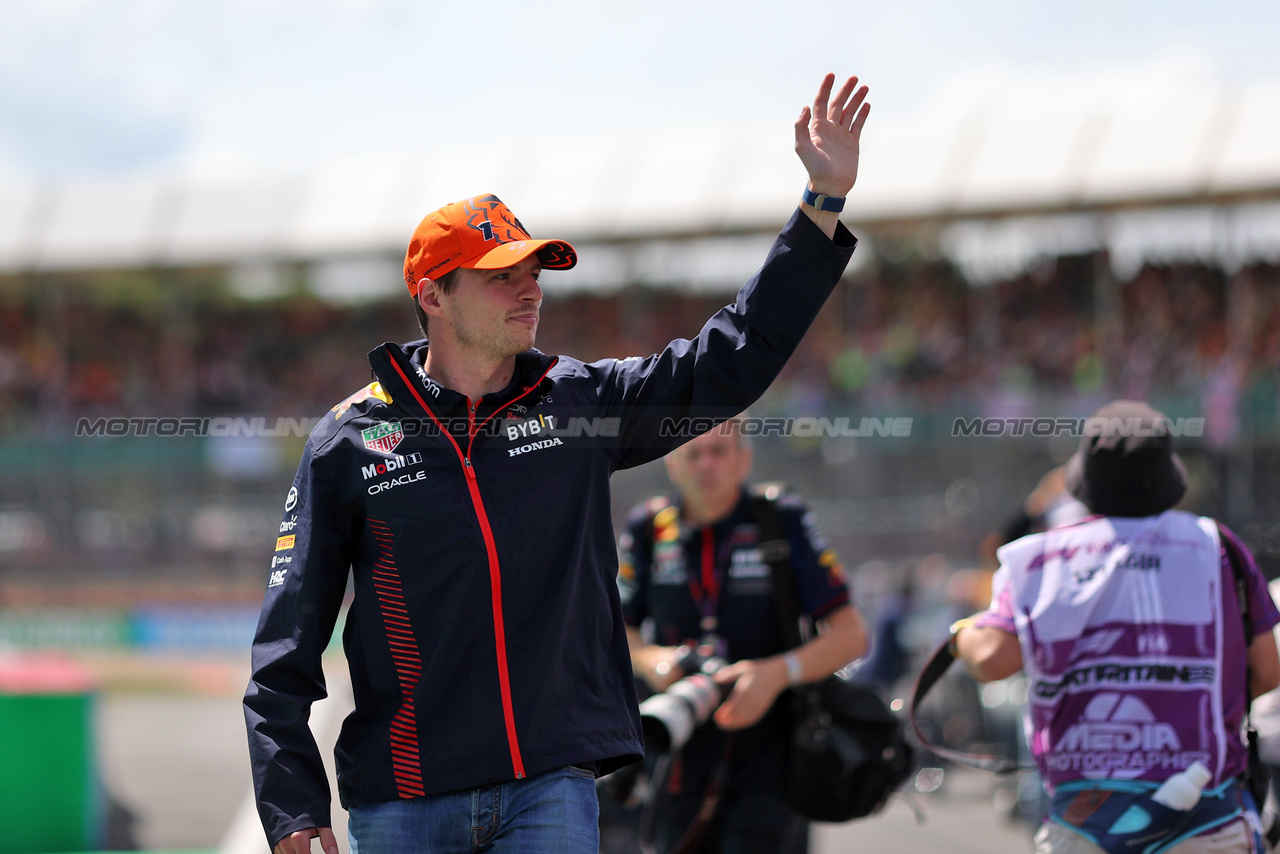 GP GRAN BRETAGNA, Max Verstappen (NLD) Red Bull Racing on the drivers' parade.

09.07.2023. Formula 1 World Championship, Rd 11, British Grand Prix, Silverstone, England, Gara Day.

- www.xpbimages.com, EMail: requests@xpbimages.com © Copyright: Staley / XPB Images