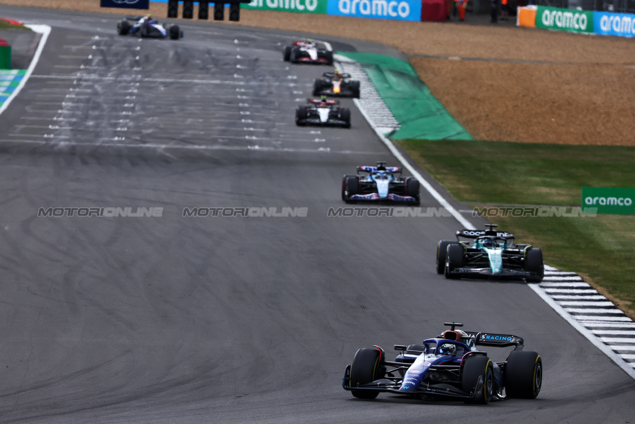 GP GRAN BRETAGNA, Alexander Albon (THA) Williams Racing FW45.

09.07.2023. Formula 1 World Championship, Rd 11, British Grand Prix, Silverstone, England, Gara Day.

- www.xpbimages.com, EMail: requests@xpbimages.com © Copyright: Batchelor / XPB Images