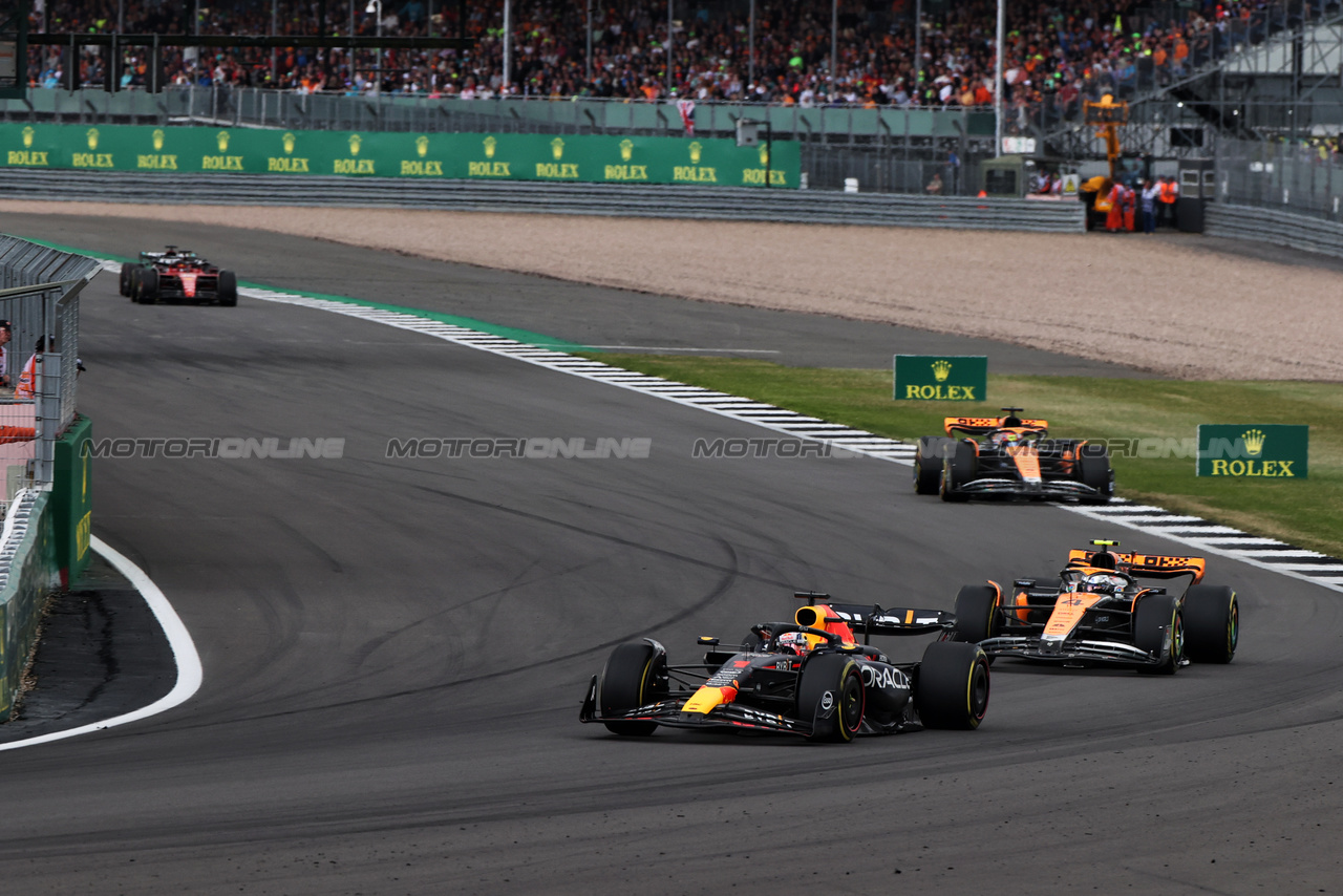 GP GRAN BRETAGNA, Max Verstappen (NLD) Red Bull Racing RB19.

09.07.2023. Formula 1 World Championship, Rd 11, British Grand Prix, Silverstone, England, Gara Day.

- www.xpbimages.com, EMail: requests@xpbimages.com © Copyright: Staley / XPB Images