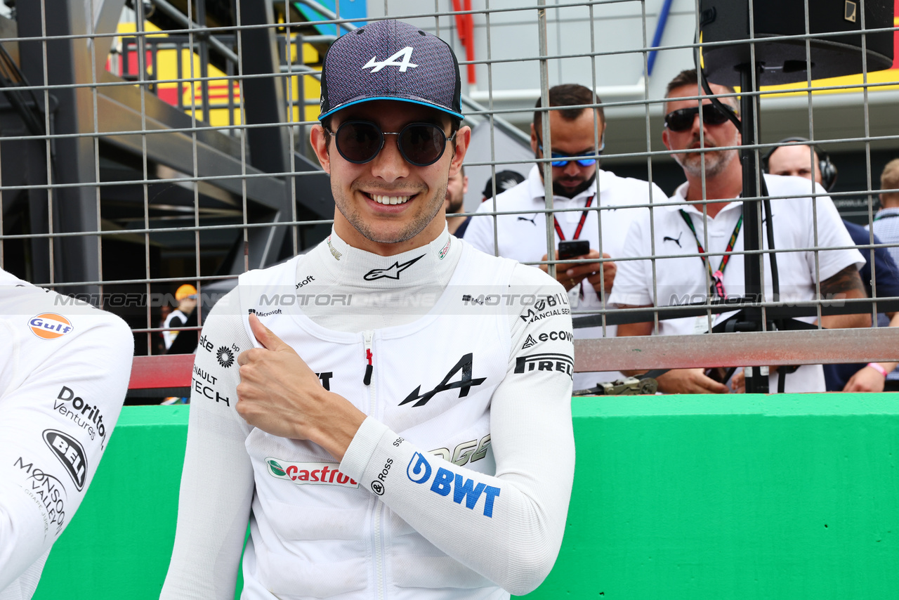 GP GRAN BRETAGNA, Esteban Ocon (FRA) Alpine F1 Team on the grid.

09.07.2023. Formula 1 World Championship, Rd 11, British Grand Prix, Silverstone, England, Gara Day.

- www.xpbimages.com, EMail: requests@xpbimages.com © Copyright: Batchelor / XPB Images