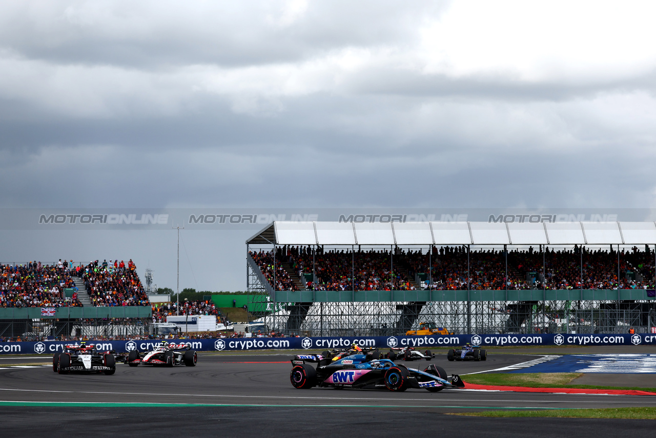 GP GRAN BRETAGNA, Esteban Ocon (FRA) Alpine F1 Team A523.

09.07.2023. Formula 1 World Championship, Rd 11, British Grand Prix, Silverstone, England, Gara Day.

 - www.xpbimages.com, EMail: requests@xpbimages.com © Copyright: Coates / XPB Images