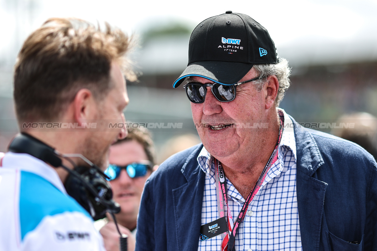 GP GRAN BRETAGNA, Jeremy Clarkson (GBR) e Laurent Rossi (FR), Alpine General Director 
09.07.2023. Formula 1 World Championship, Rd 11, British Grand Prix, Silverstone, England, Gara Day.
- www.xpbimages.com, EMail: requests@xpbimages.com © Copyright: Charniaux / XPB Images