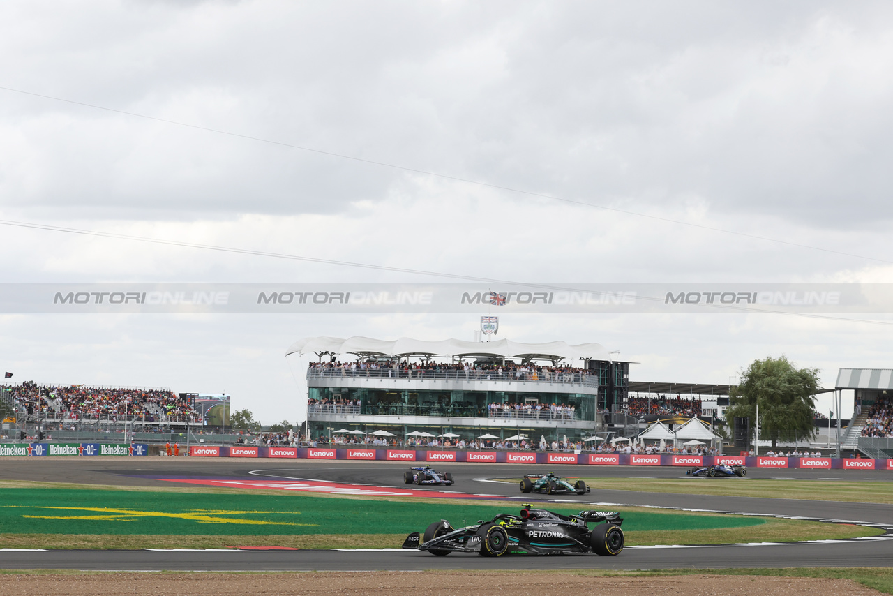 GP GRAN BRETAGNA, Lewis Hamilton (GBR) Mercedes AMG F1 W14.

09.07.2023. Formula 1 World Championship, Rd 11, British Grand Prix, Silverstone, England, Gara Day.

- www.xpbimages.com, EMail: requests@xpbimages.com © Copyright: Bearne / XPB Images