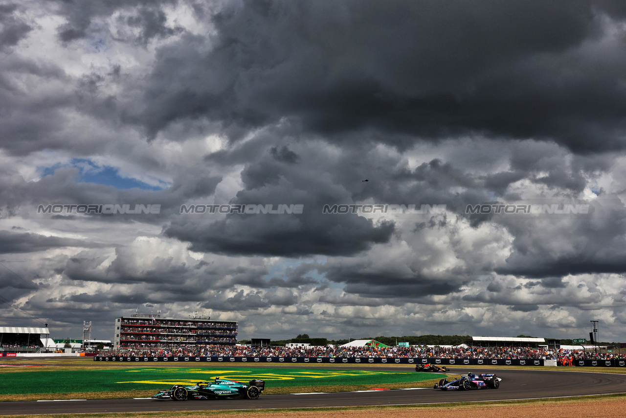 GP GRAN BRETAGNA, Fernando Alonso (ESP) Aston Martin F1 Team AMR23.

09.07.2023. Formula 1 World Championship, Rd 11, British Grand Prix, Silverstone, England, Gara Day.

- www.xpbimages.com, EMail: requests@xpbimages.com © Copyright: Bearne / XPB Images