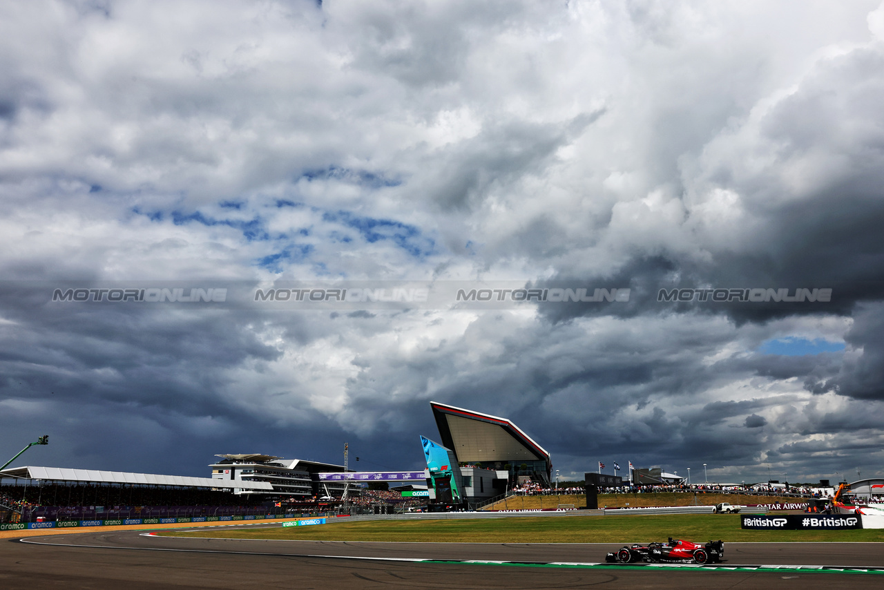 GP GRAN BRETAGNA, Valtteri Bottas (FIN) Alfa Romeo F1 Team C43.

09.07.2023. Formula 1 World Championship, Rd 11, British Grand Prix, Silverstone, England, Gara Day.

- www.xpbimages.com, EMail: requests@xpbimages.com © Copyright: Charniaux / XPB Images