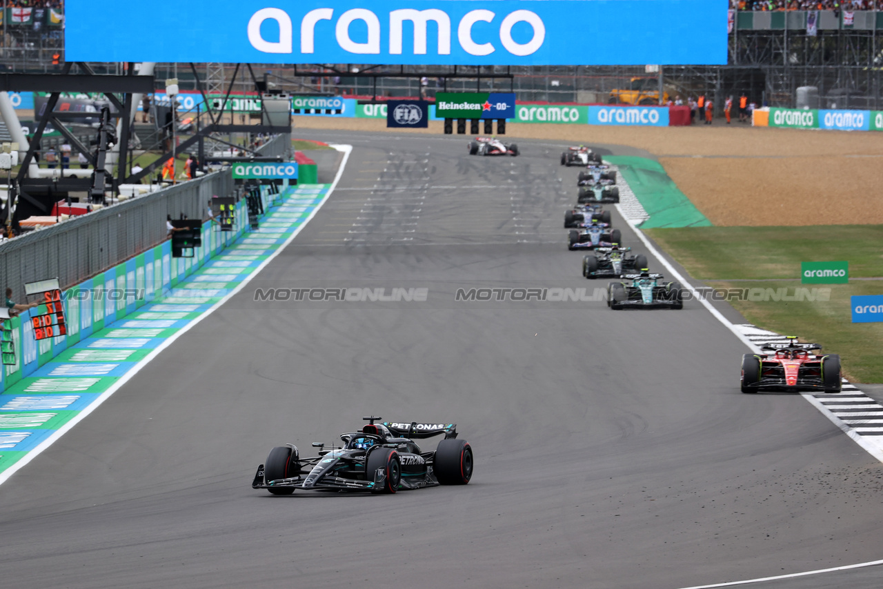 GP GRAN BRETAGNA, George Russell (GBR) Mercedes AMG F1 W14.

09.07.2023. Formula 1 World Championship, Rd 11, British Grand Prix, Silverstone, England, Gara Day.

- www.xpbimages.com, EMail: requests@xpbimages.com © Copyright: XPB Images