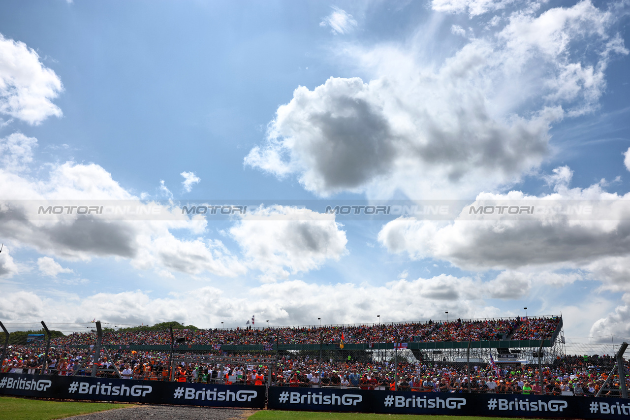 GP GRAN BRETAGNA, Circuit Atmosfera - fans.

09.07.2023. Formula 1 World Championship, Rd 11, British Grand Prix, Silverstone, England, Gara Day.

 - www.xpbimages.com, EMail: requests@xpbimages.com © Copyright: Coates / XPB Images