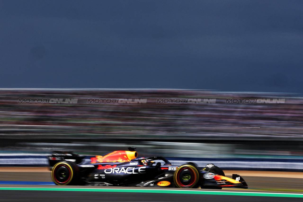 GP GRAN BRETAGNA, Max Verstappen (NLD) Red Bull Racing RB19.

09.07.2023. Formula 1 World Championship, Rd 11, British Grand Prix, Silverstone, England, Gara Day.

 - www.xpbimages.com, EMail: requests@xpbimages.com © Copyright: Coates / XPB Images