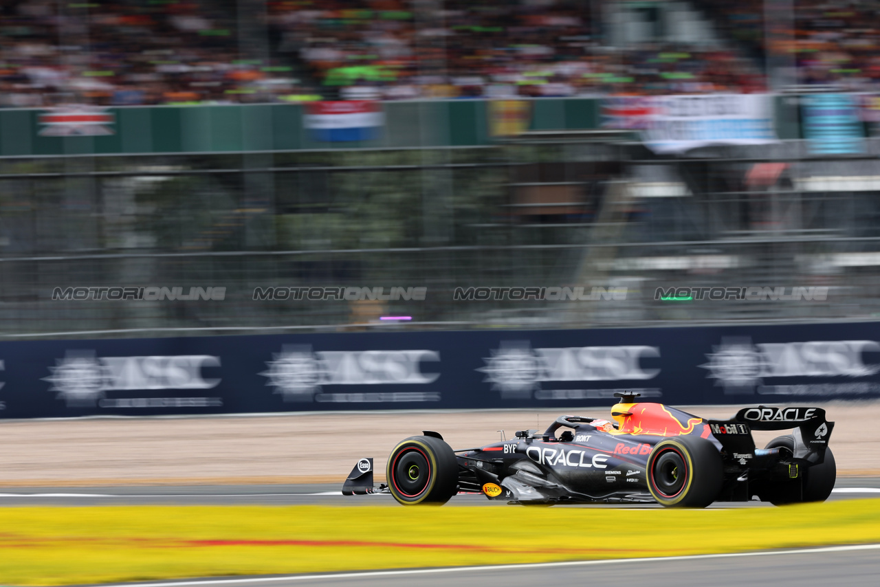 GP GRAN BRETAGNA, Max Verstappen (NLD) Red Bull Racing RB19.

09.07.2023. Formula 1 World Championship, Rd 11, British Grand Prix, Silverstone, England, Gara Day.

 - www.xpbimages.com, EMail: requests@xpbimages.com © Copyright: Rew / XPB Images