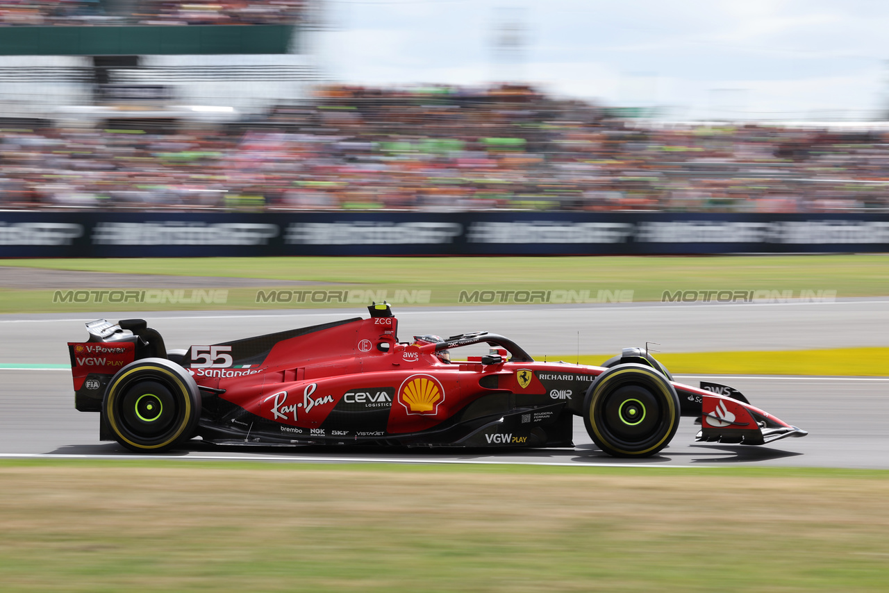 GP GRAN BRETAGNA, Carlos Sainz Jr (ESP) Ferrari SF-23.

09.07.2023. Formula 1 World Championship, Rd 11, British Grand Prix, Silverstone, England, Gara Day.

 - www.xpbimages.com, EMail: requests@xpbimages.com © Copyright: Rew / XPB Images