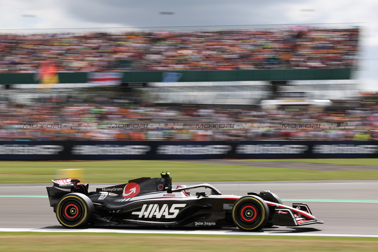 GP GRAN BRETAGNA, Nico Hulkenberg (GER) Haas VF-23.

09.07.2023. Formula 1 World Championship, Rd 11, British Grand Prix, Silverstone, England, Gara Day.

 - www.xpbimages.com, EMail: requests@xpbimages.com © Copyright: Rew / XPB Images