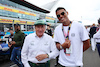 GP GRAN BRETAGNA, (L to R): Jackie Stewart (GBR) with Thiago Silva (BRA) Football Player on the grid.
09.07.2023. Formula 1 World Championship, Rd 11, British Grand Prix, Silverstone, England, Gara Day.
- www.xpbimages.com, EMail: requests@xpbimages.com © Copyright: Batchelor / XPB Images
