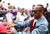 GP GRAN BRETAGNA, Lewis Hamilton (GBR) Mercedes AMG F1 with fans.
09.07.2023. Formula 1 World Championship, Rd 11, British Grand Prix, Silverstone, England, Gara Day.
 - www.xpbimages.com, EMail: requests@xpbimages.com © Copyright: Coates / XPB Images