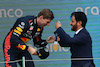 GP GRAN BRETAGNA, Max Verstappen (NLD) Red Bull Racing RB19 with Mohammed Bin Sulayem (UAE) FIA President.
09.07.2023. Formula 1 World Championship, Rd 11, British Grand Prix, Silverstone, England, Gara Day.
- www.xpbimages.com, EMail: requests@xpbimages.com © Copyright: Batchelor / XPB Images