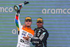 GP GRAN BRETAGNA, Lando Norris (GBR), McLaren F1 Team e Lewis Hamilton (GBR), Mercedes AMG F1  
09.07.2023. Formula 1 World Championship, Rd 11, British Grand Prix, Silverstone, England, Gara Day.
- www.xpbimages.com, EMail: requests@xpbimages.com © Copyright: Charniaux / XPB Images