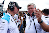 GP GRAN BRETAGNA, (L to R): Alan Permane (GBR) Alpine F1 Team Trackside Operations Director with Otmar Szafnauer (USA) Alpine F1 Team, Team Principal on the grid.
09.07.2023. Formula 1 World Championship, Rd 11, British Grand Prix, Silverstone, England, Gara Day.
 - www.xpbimages.com, EMail: requests@xpbimages.com © Copyright: Coates / XPB Images