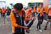 GP GRAN BRETAGNA, Lando Norris (GBR) McLaren celebrates his second position with the team.
09.07.2023. Formula 1 World Championship, Rd 11, British Grand Prix, Silverstone, England, Gara Day.
 - www.xpbimages.com, EMail: requests@xpbimages.com © Copyright: Coates / XPB Images