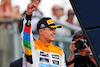 GP GRAN BRETAGNA, Lando Norris (GBR) McLaren celebrates his second position on the podium.
09.07.2023. Formula 1 World Championship, Rd 11, British Grand Prix, Silverstone, England, Gara Day.
 - www.xpbimages.com, EMail: requests@xpbimages.com © Copyright: Rew / XPB Images