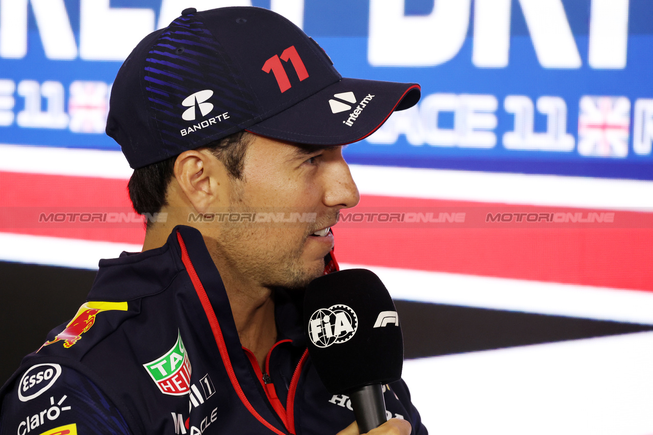 GP GRAN BRETAGNA, Sergio Perez (MEX) Red Bull Racing in the FIA Press Conference.

06.07.2023. Formula 1 World Championship, Rd 11, British Grand Prix, Silverstone, England, Preparation Day.

- www.xpbimages.com, EMail: requests@xpbimages.com © Copyright: Bearne / XPB Images