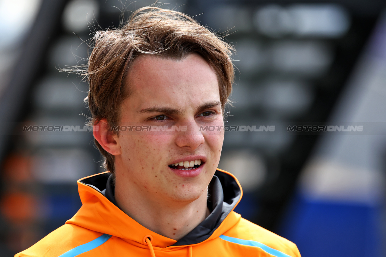GP GRAN BRETAGNA, Oscar Piastri (AUS) McLaren.

06.07.2023. Formula 1 World Championship, Rd 11, British Grand Prix, Silverstone, England, Preparation Day.

 - www.xpbimages.com, EMail: requests@xpbimages.com © Copyright: Coates / XPB Images