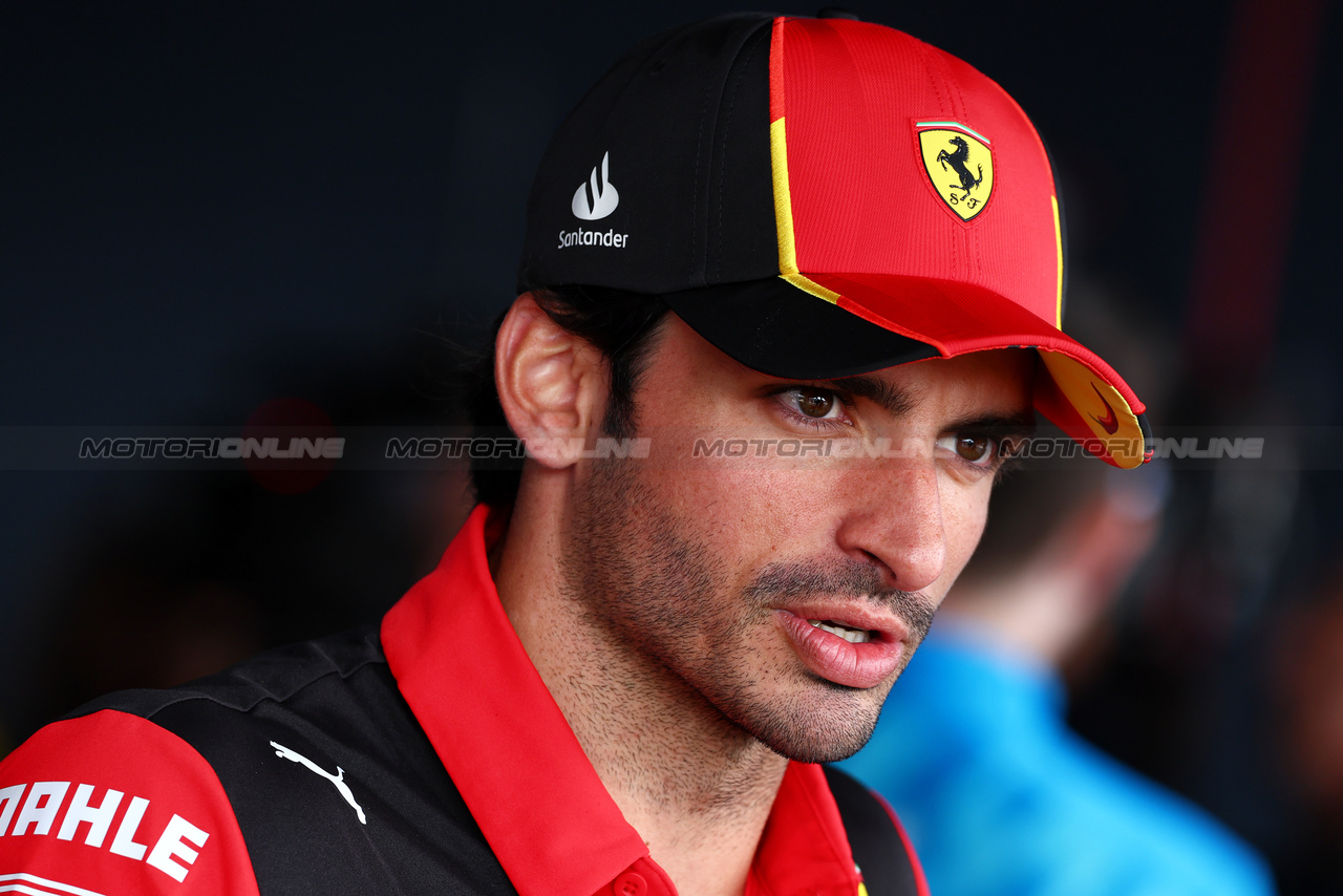 GP GRAN BRETAGNA, Carlos Sainz Jr (ESP) Ferrari.

06.07.2023. Formula 1 World Championship, Rd 11, British Grand Prix, Silverstone, England, Preparation Day.

 - www.xpbimages.com, EMail: requests@xpbimages.com © Copyright: Coates / XPB Images