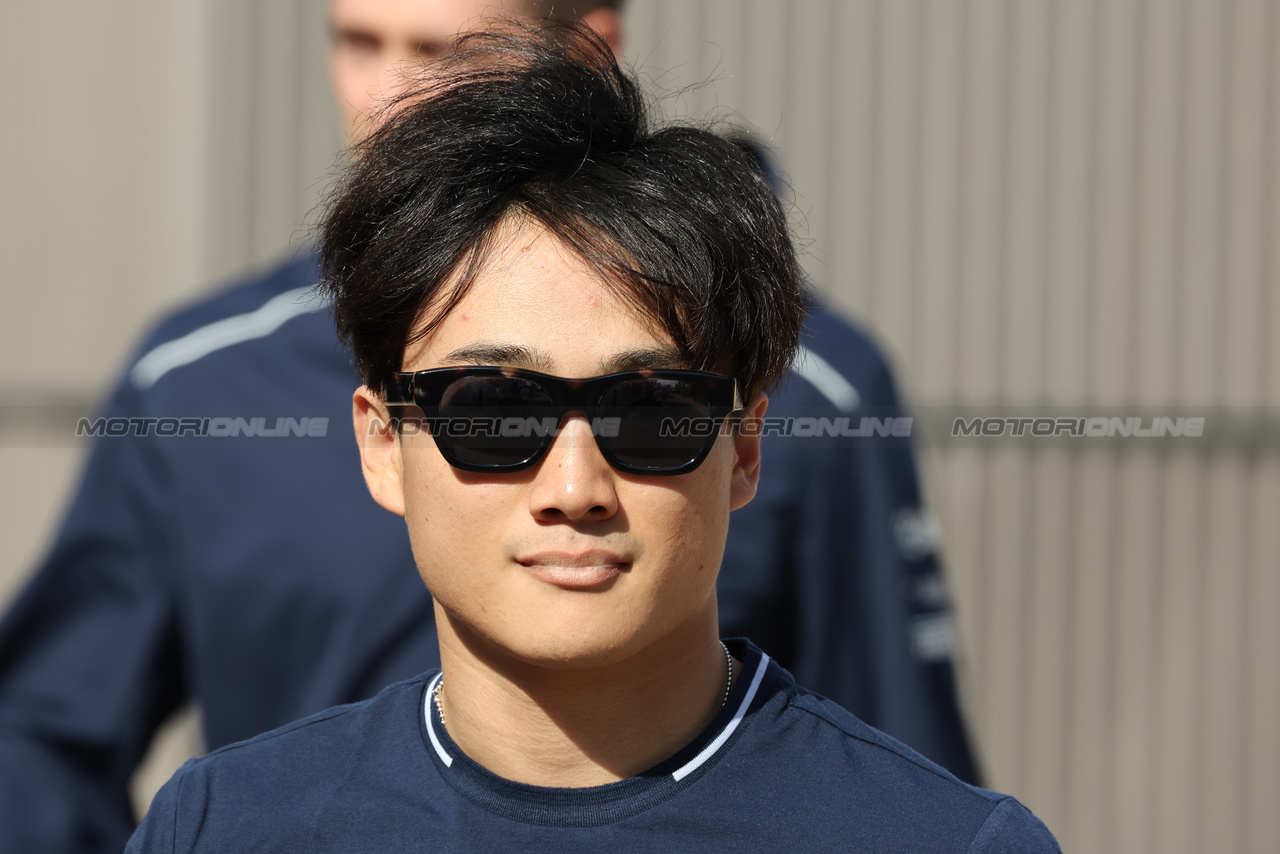 GP GRAN BRETAGNA, Yuki Tsunoda (JPN) AlphaTauri.

06.07.2023. Formula 1 World Championship, Rd 11, British Grand Prix, Silverstone, England, Preparation Day.

 - www.xpbimages.com, EMail: requests@xpbimages.com © Copyright: Rew / XPB Images