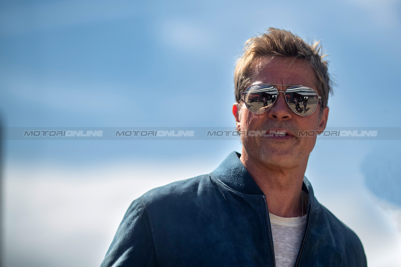 GP GRAN BRETAGNA, Brad Pitt (USA) Actor.

06.07.2023. Formula 1 World Championship, Rd 11, British Grand Prix, Silverstone, England, Preparation Day.

- www.xpbimages.com, EMail: requests@xpbimages.com © Copyright: Staley / XPB Images