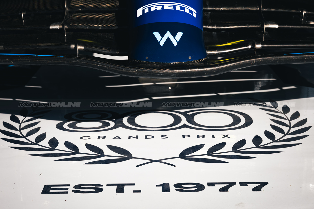 GP GRAN BRETAGNA, Williams Racing pit garage celebrating 800 Grands Prix.

06.07.2023. Formula 1 World Championship, Rd 11, British Grand Prix, Silverstone, England, Preparation Day.

- www.xpbimages.com, EMail: requests@xpbimages.com © Copyright: Bearne / XPB Images