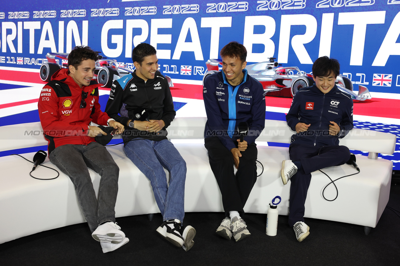 GP GRAN BRETAGNA, (L to R): Charles Leclerc (MON) Ferrari; Esteban Ocon (FRA) Alpine F1 Team; Alexander Albon (THA) Williams Racing; e Yuki Tsunoda (JPN) AlphaTauri, in the FIA Press Conference.

06.07.2023. Formula 1 World Championship, Rd 11, British Grand Prix, Silverstone, England, Preparation Day.

- www.xpbimages.com, EMail: requests@xpbimages.com © Copyright: Bearne / XPB Images