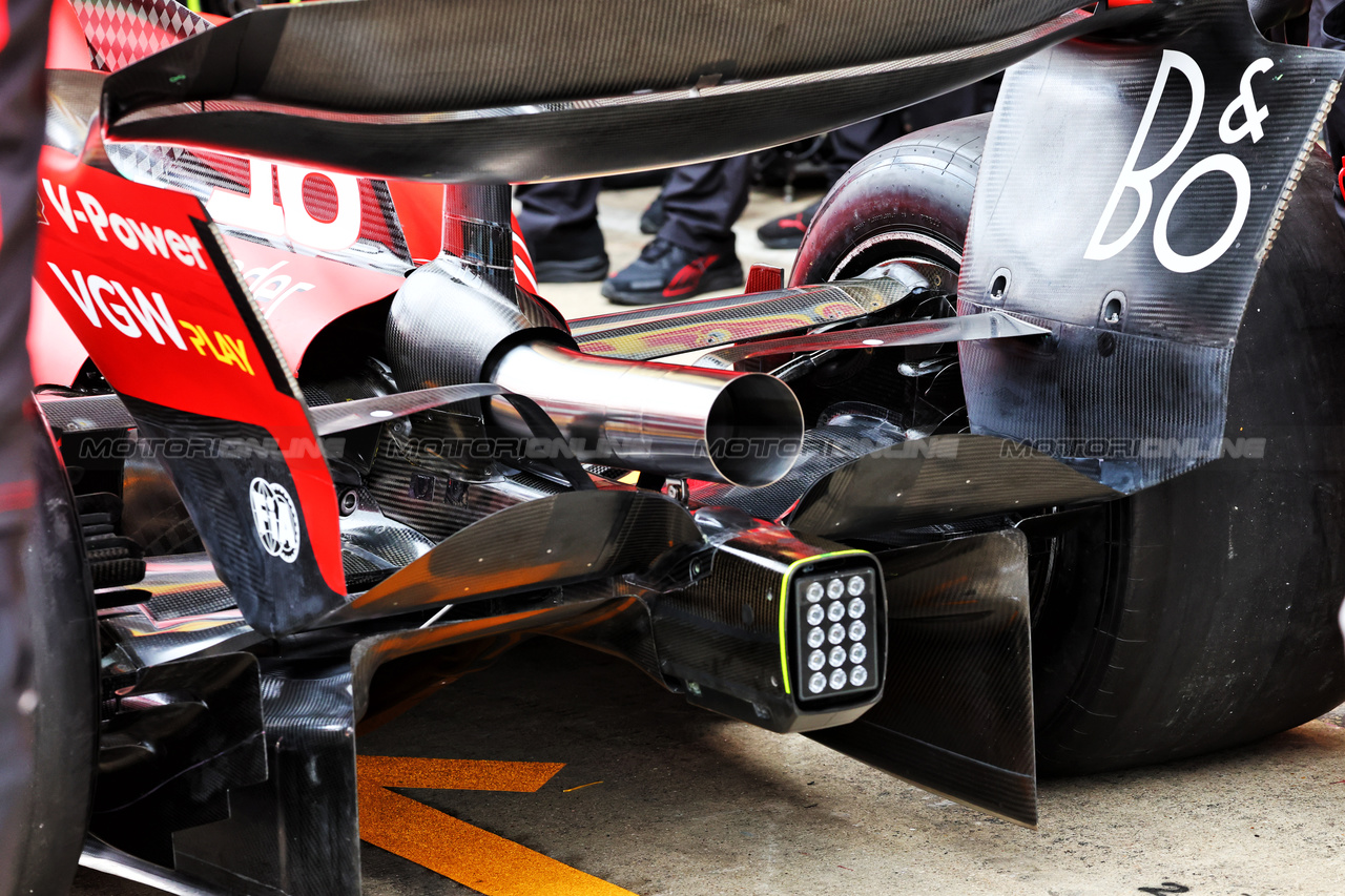 GP GRAN BRETAGNA, Ferrari SF-23 rear wing e exhaust detail.

06.07.2023. Formula 1 World Championship, Rd 11, British Grand Prix, Silverstone, England, Preparation Day.

- www.xpbimages.com, EMail: requests@xpbimages.com © Copyright: Batchelor / XPB Images