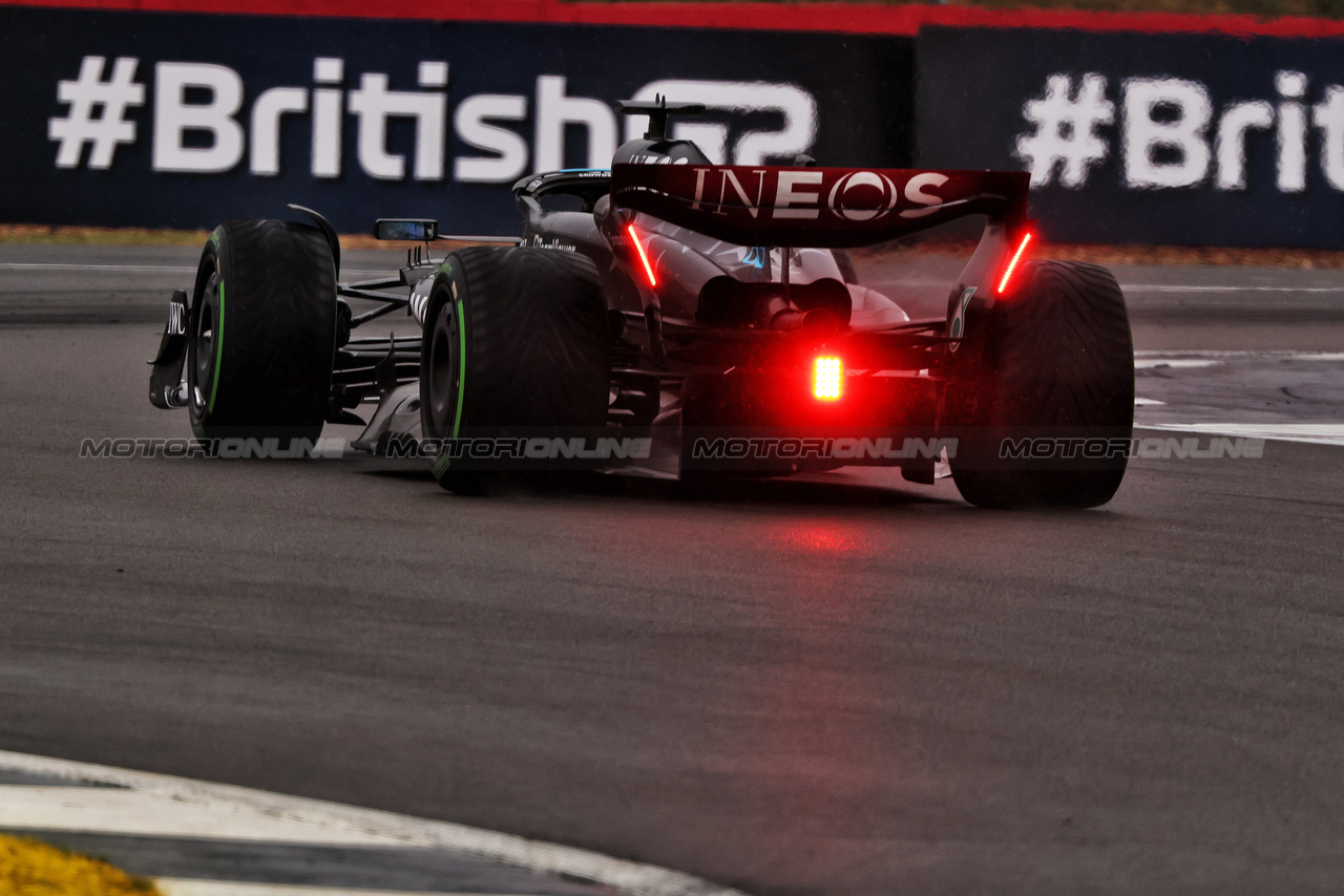 GP GRAN BRETAGNA, George Russell (GBR) Mercedes AMG F1 W14.

08.07.2023. Formula 1 World Championship, Rd 11, British Grand Prix, Silverstone, England, Qualifiche Day.

- www.xpbimages.com, EMail: requests@xpbimages.com © Copyright: Bearne / XPB Images