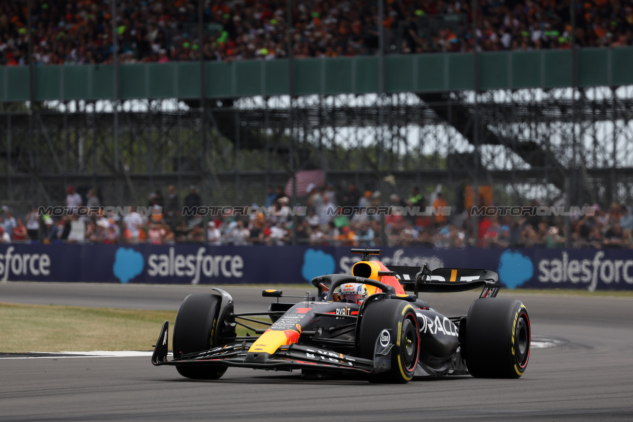 GP GRAN BRETAGNA, Max Verstappen (NLD) Red Bull Racing RB19.

08.07.2023. Formula 1 World Championship, Rd 11, British Grand Prix, Silverstone, England, Qualifiche Day.

- www.xpbimages.com, EMail: requests@xpbimages.com © Copyright: Bearne / XPB Images