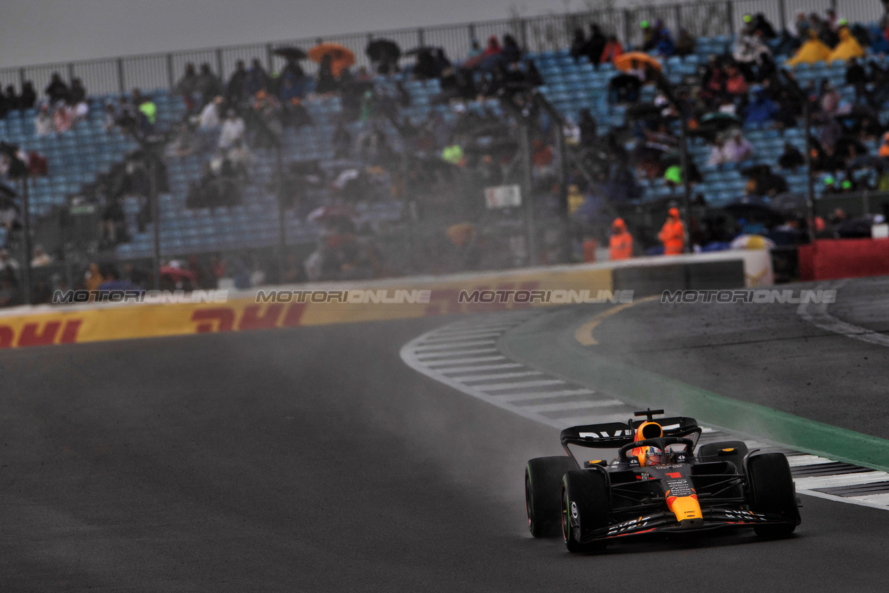 GP GRAN BRETAGNA, Max Verstappen (NLD) Red Bull Racing RB19.

08.07.2023. Formula 1 World Championship, Rd 11, British Grand Prix, Silverstone, England, Qualifiche Day.

- www.xpbimages.com, EMail: requests@xpbimages.com © Copyright: Staley / XPB Images