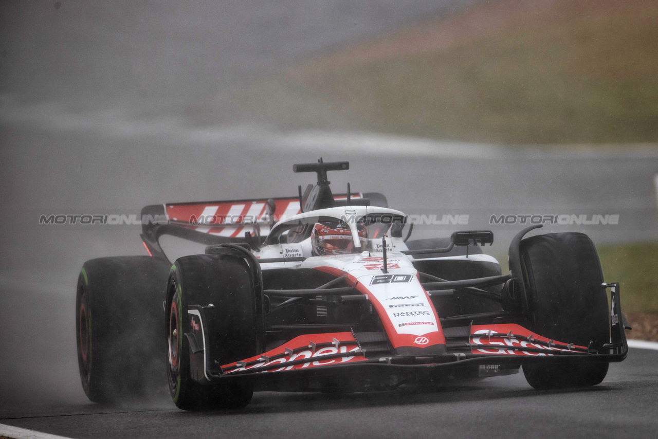 GP GRAN BRETAGNA, Kevin Magnussen (DEN) Haas VF-23.

08.07.2023. Formula 1 World Championship, Rd 11, British Grand Prix, Silverstone, England, Qualifiche Day.

- www.xpbimages.com, EMail: requests@xpbimages.com © Copyright: Staley / XPB Images