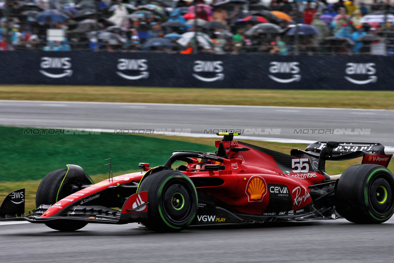 GP GRAN BRETAGNA, Carlos Sainz Jr (ESP) Ferrari SF-23.

08.07.2023. Formula 1 World Championship, Rd 11, British Grand Prix, Silverstone, England, Qualifiche Day.

- www.xpbimages.com, EMail: requests@xpbimages.com © Copyright: Batchelor / XPB Images